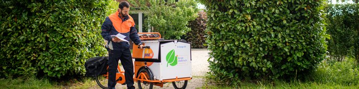 Delivery in bike